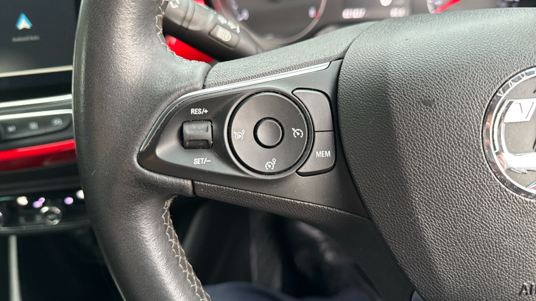 Vauxhall Crossland 1.2 SRi Nav 5dr Petrol Hatchback